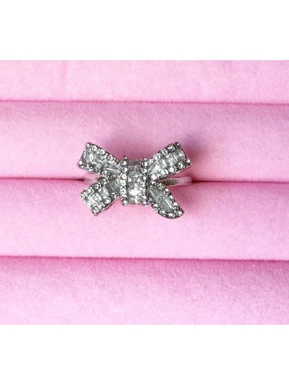 Bow Knot Ring Women's Exquisite Cute Design & Inlaid Rhinestones